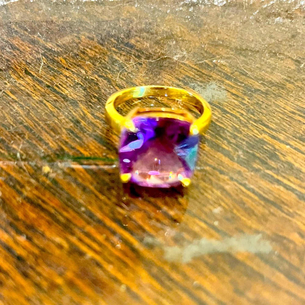 Tiffany 18k Gold and Amethyst ring